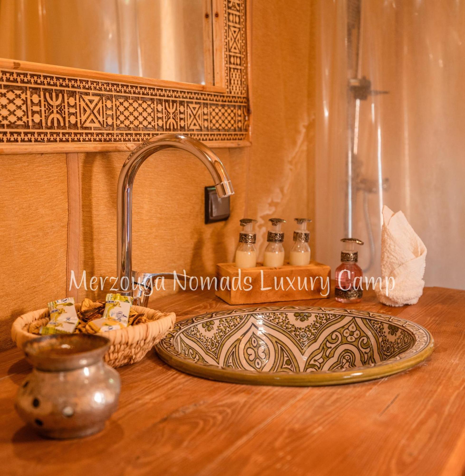 Merzouga Nomads Luxury Camp Exterior photo